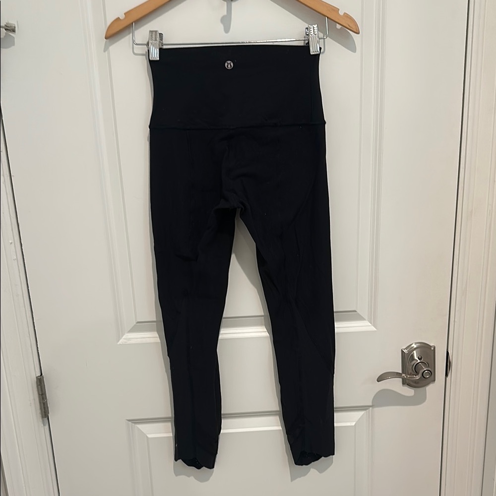 Lululemon high waisted 3/4 laser cut cropped pants